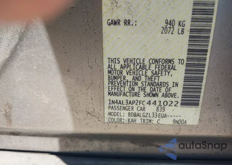 2015 Nissan Altima 2.5/2.5 S/2.5 Sl/2.5 Sv z USA, uszkodzony, nr VIN 1N4AL3AP2FC441022